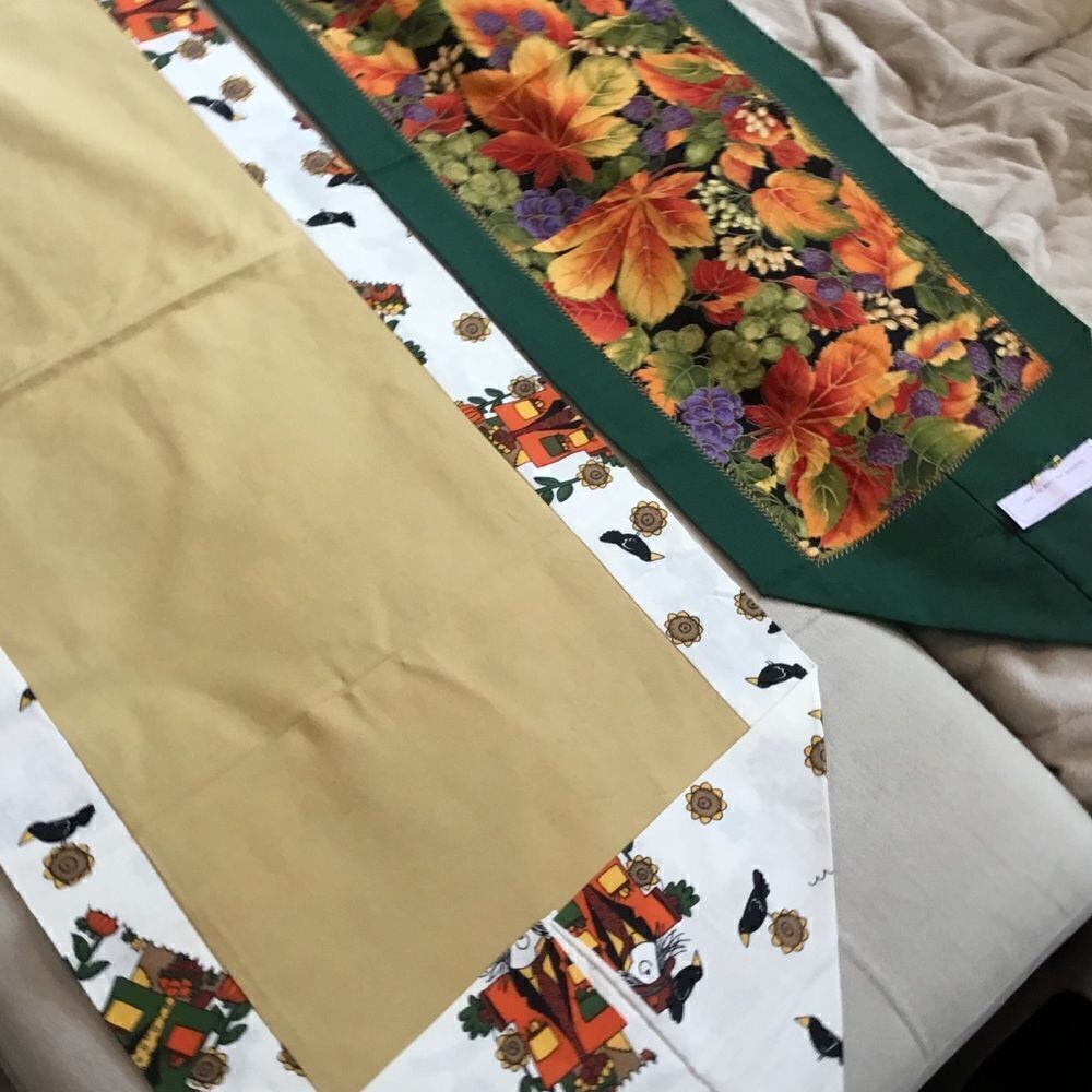 NWT Hand Crafted Set of 2 Fall Runners - Picture 3 of 9